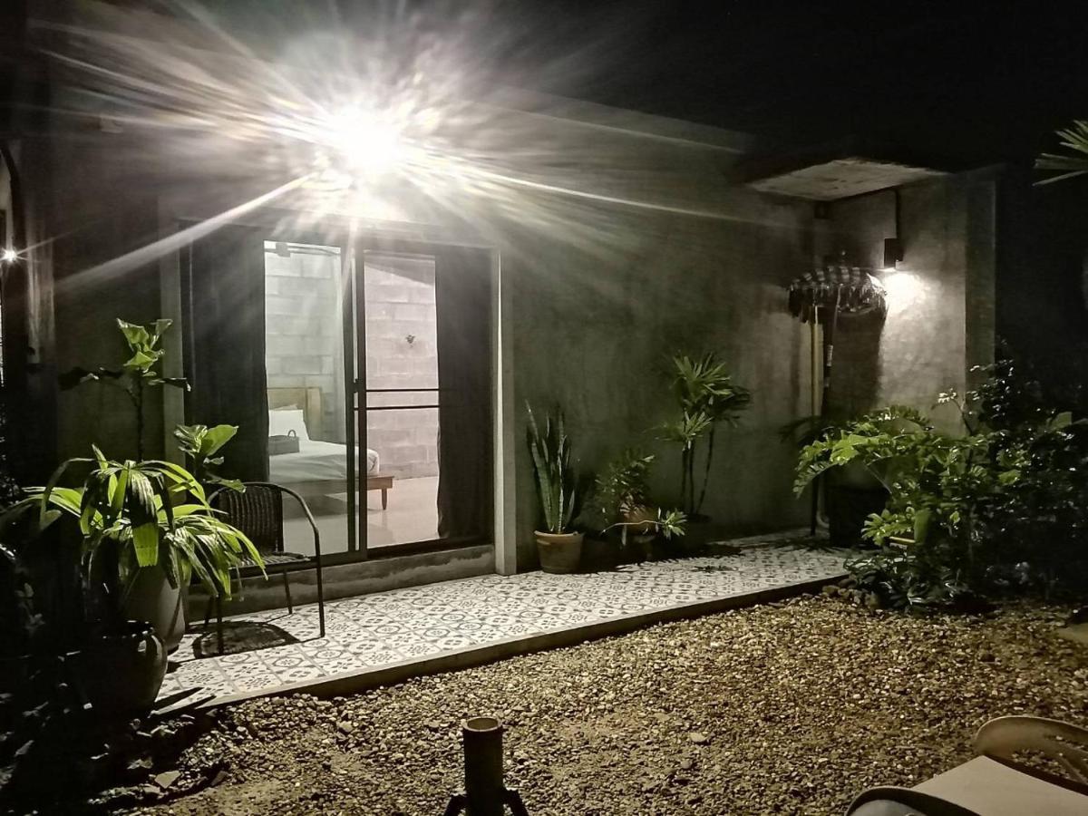 The Box Promkiri Appartement Nakhon Si Thammarat Buitenkant foto