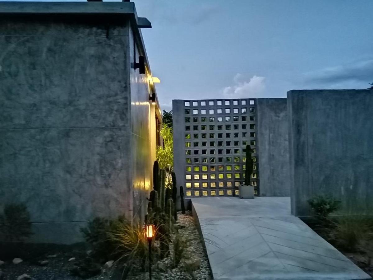 The Box Promkiri Appartement Nakhon Si Thammarat Buitenkant foto