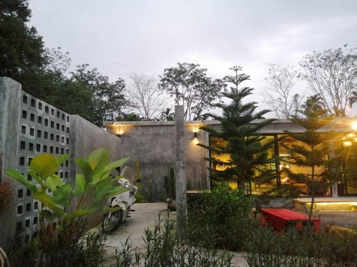 The Box Promkiri Appartement Nakhon Si Thammarat Buitenkant foto