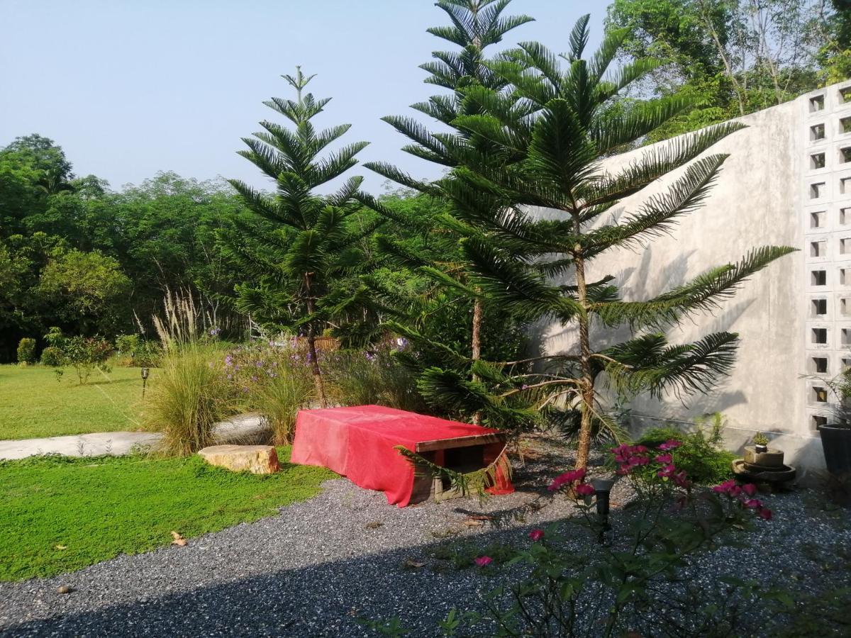 The Box Promkiri Appartement Nakhon Si Thammarat Buitenkant foto