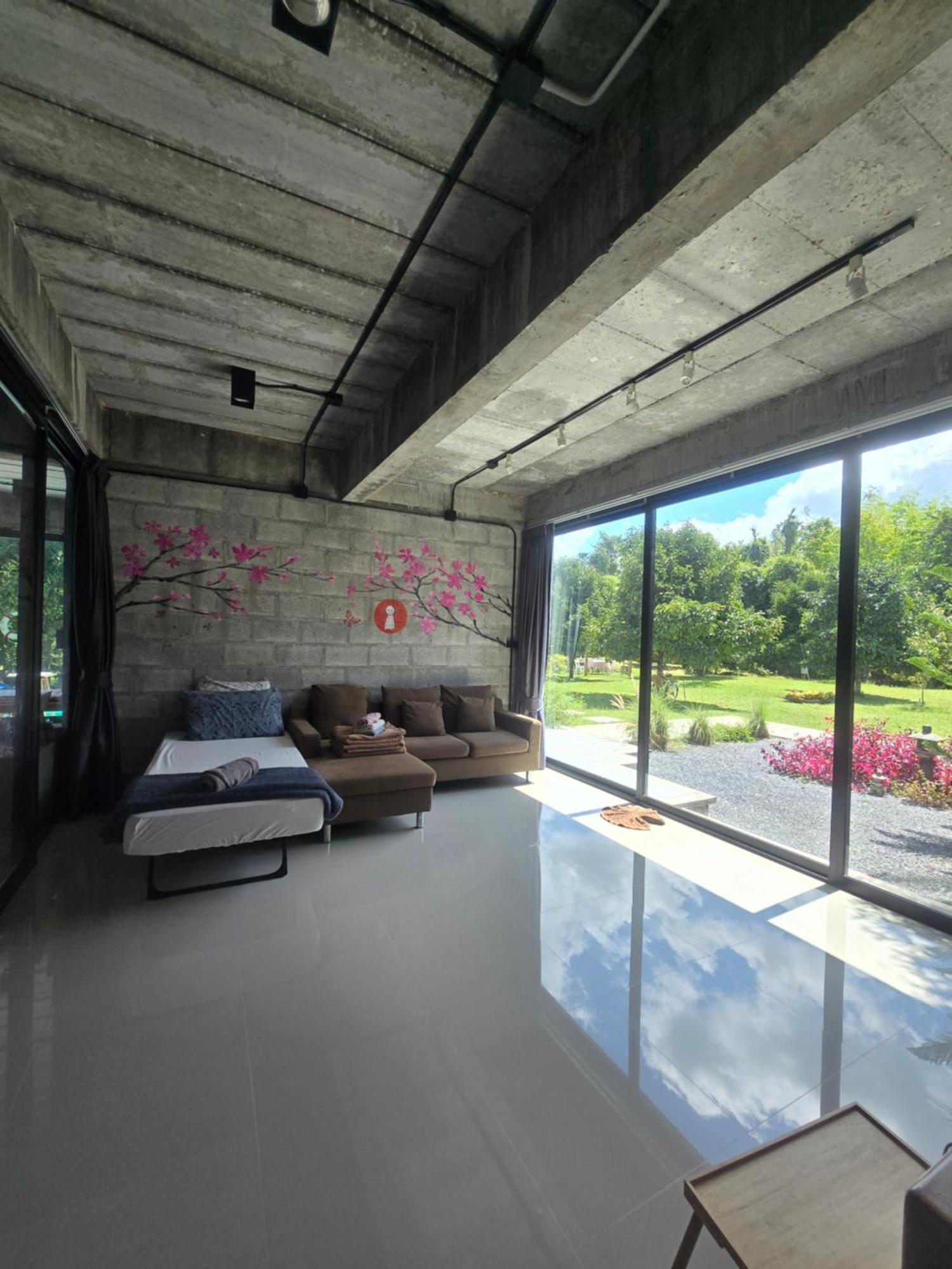 The Box Promkiri Appartement Nakhon Si Thammarat Buitenkant foto